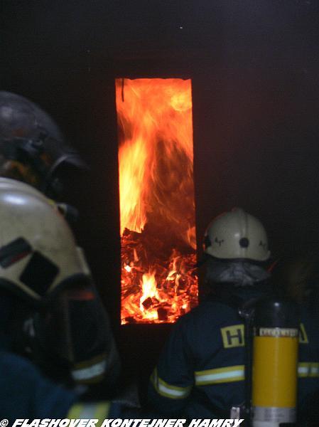 11 - 28.05.2008,  HZS Usteckeho kraje, stanice Usti nad Labem.JPG